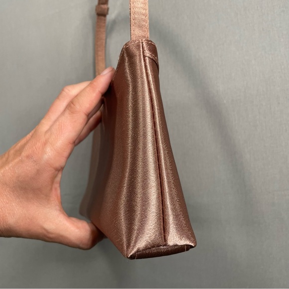 ADORABLE Claire's Y2K Bow Detail Satin-like Occasion Handbag - Picture 8 of 17